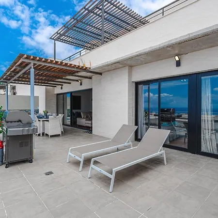 Vakantiehuis Rey Tenerife #17, Close To Siam Park *